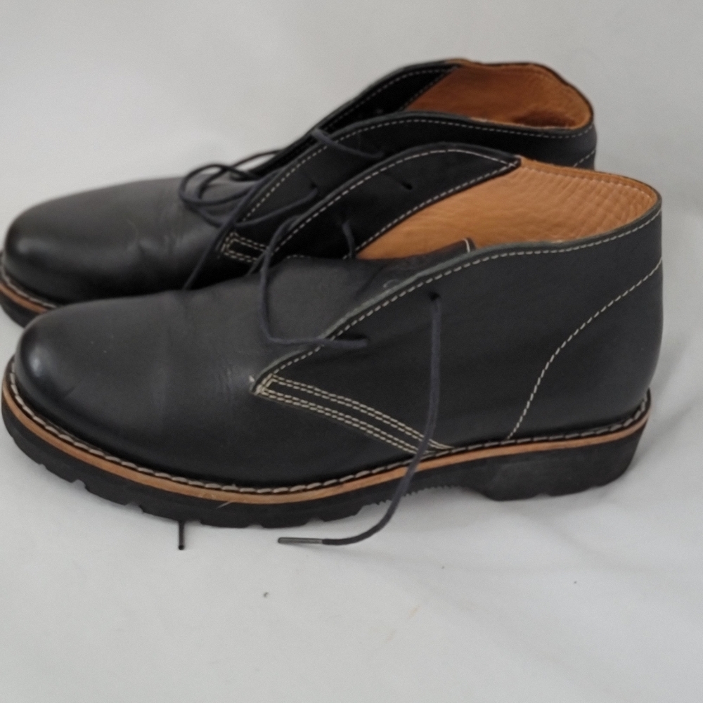 Roots Black Leather Chukka Boots Size 8.5D